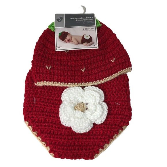 Hand Crocheted Hat And Diaper Cover Strawberry Sz 0-9 Months Infant Baby Photo - Picture 1 of 12